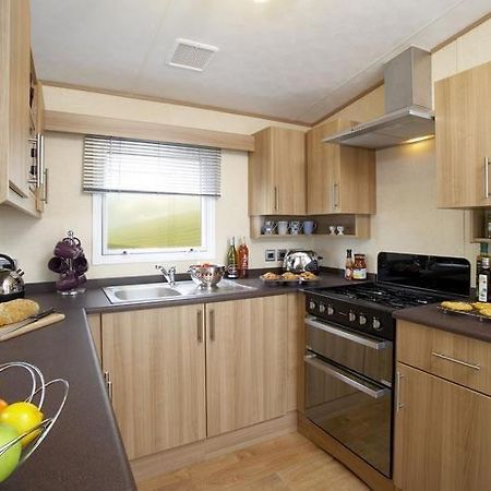The Derwent Villa Prestatyn Buitenkant foto