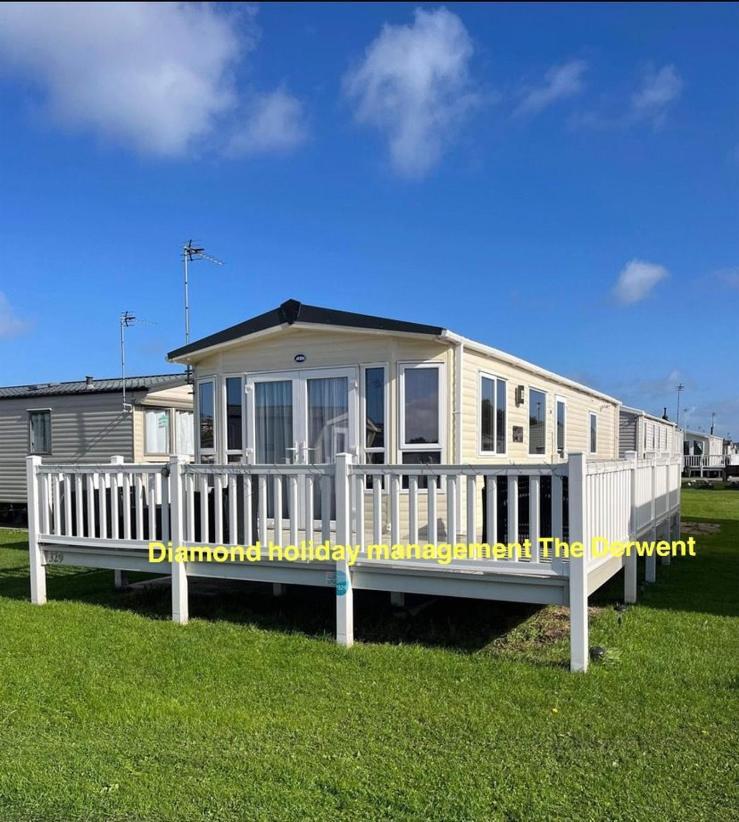 The Derwent Villa Prestatyn Buitenkant foto